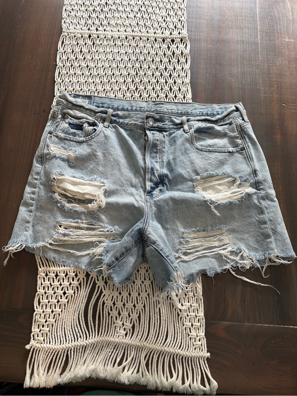 American Eagle 90s boyfriend distressed, jean shorts